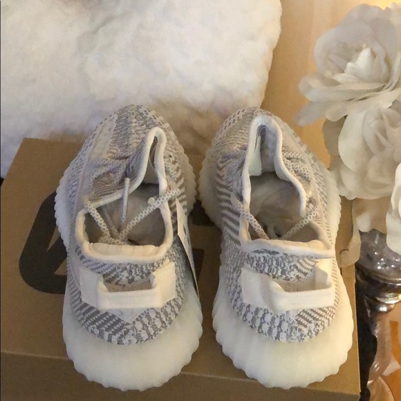 Yeezy boost 350 static non reflective ❌SOLD OUT❌ - Picture 4 of 8